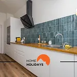 #281 Family & Quiet *